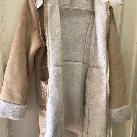 Tan colored coat with floral embellishments - Picture 2 of 4